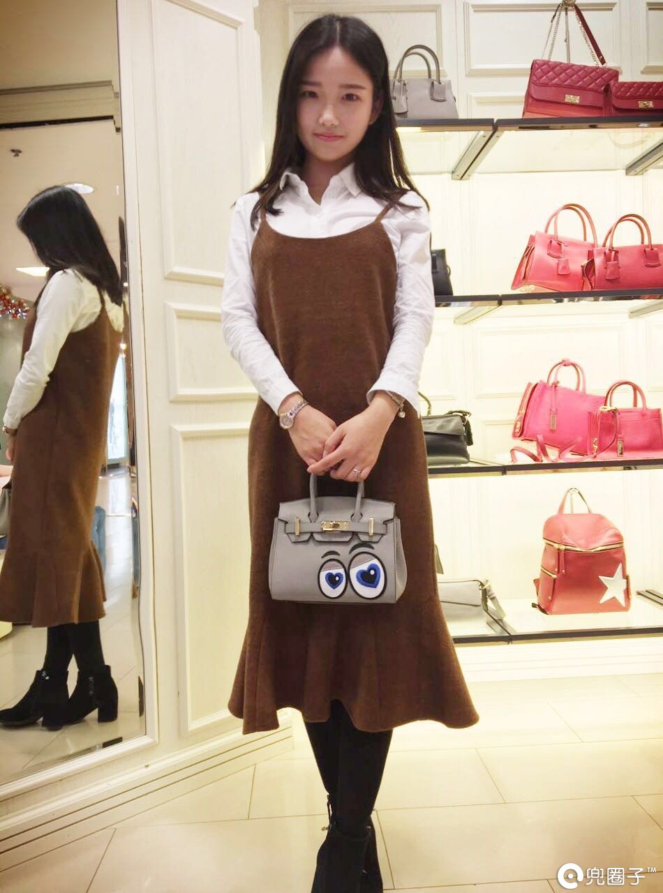 现在年轻人都流行背什么包,有哪些适合学生党背的包