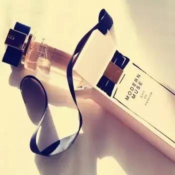 适合知性优雅气质女性的香水,香水控女