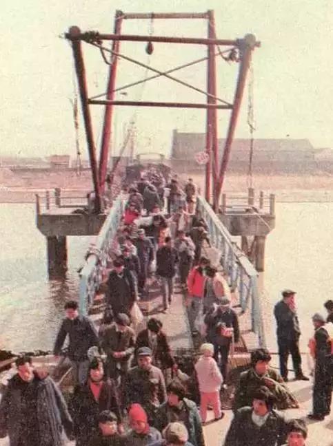 80年代一张老照片的回忆,值得珍藏的40张老照片