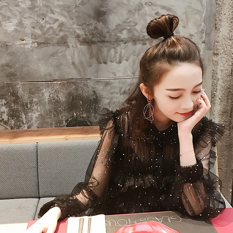 v领雪纺衫飘逸灵动修炼显瘦功力,飘逸雪纺衫加持甜美清新惹人爱