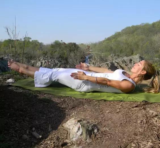 读懂瑜伽，感受内在的新生