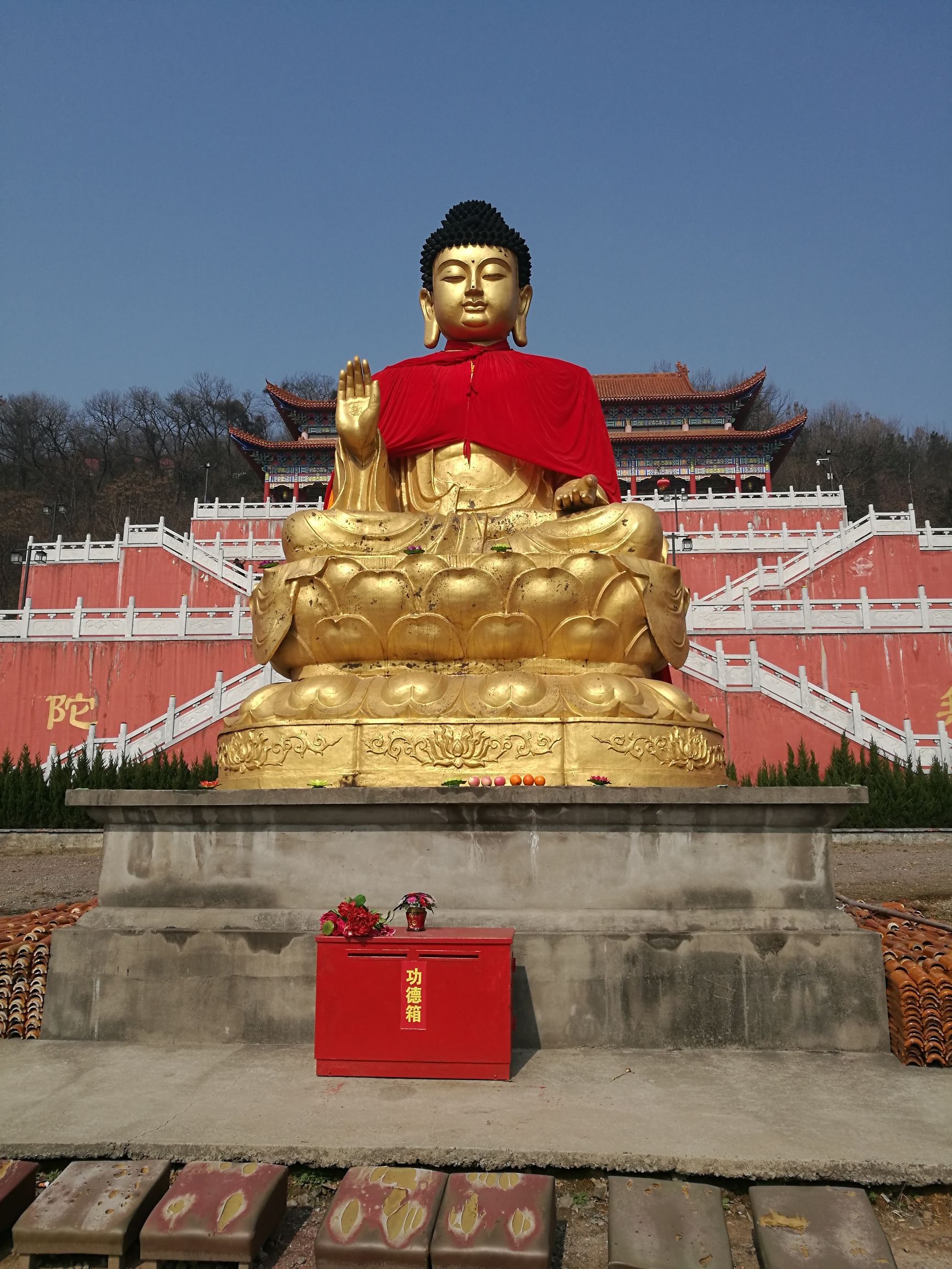 心中有佛不必皈依,心中有佛无需烧香