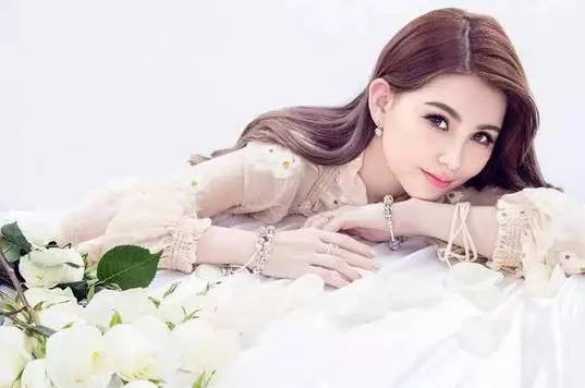 明星怀孕都用什么彩妆,明星孕妇推荐的彩妆品牌