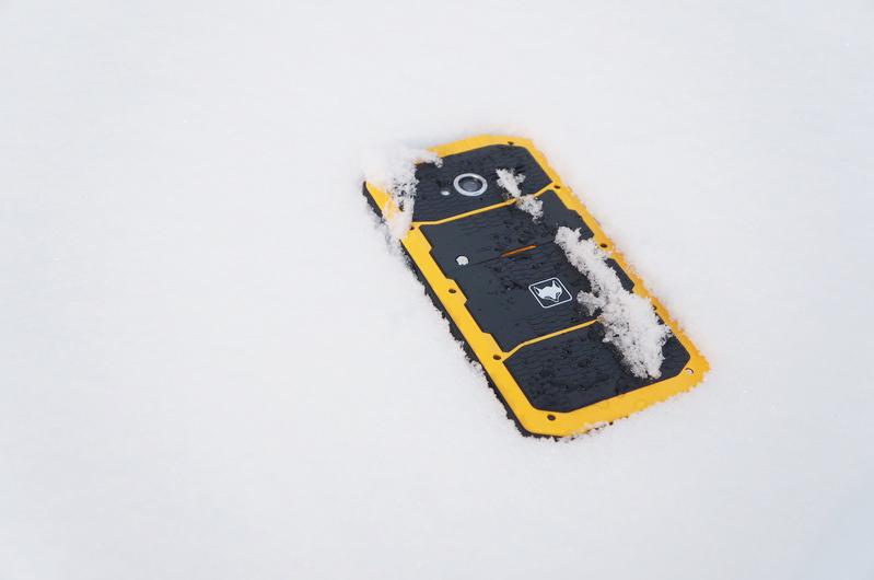 这货是雷神之锤？专业户外手机云狐大黄蜂（A7）体验