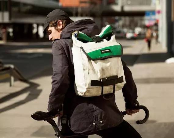 实用又百搭的双肩包,超好看又能装的双肩包旅行