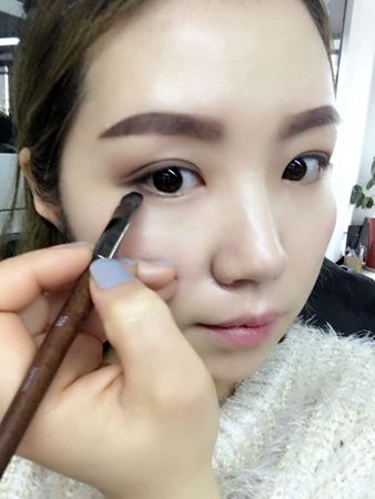 超简单彩妆妆容搭配男生,日系男生小清新妆容