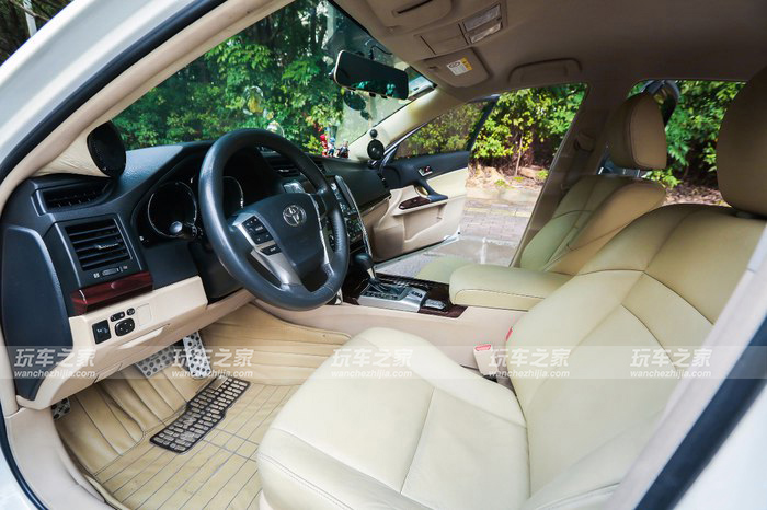 10款锐志改装14款尾灯,零六年的丰田锐志改装