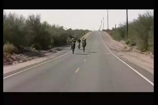 这是你们要的大长腿，备好纸巾，准备上下其手吧