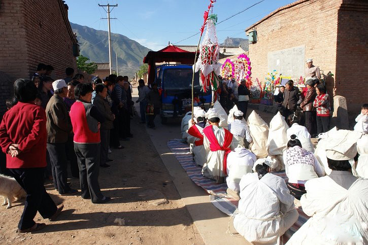 农村路遇红白事的忌讳,农村红白事什么时候能不那么繁琐