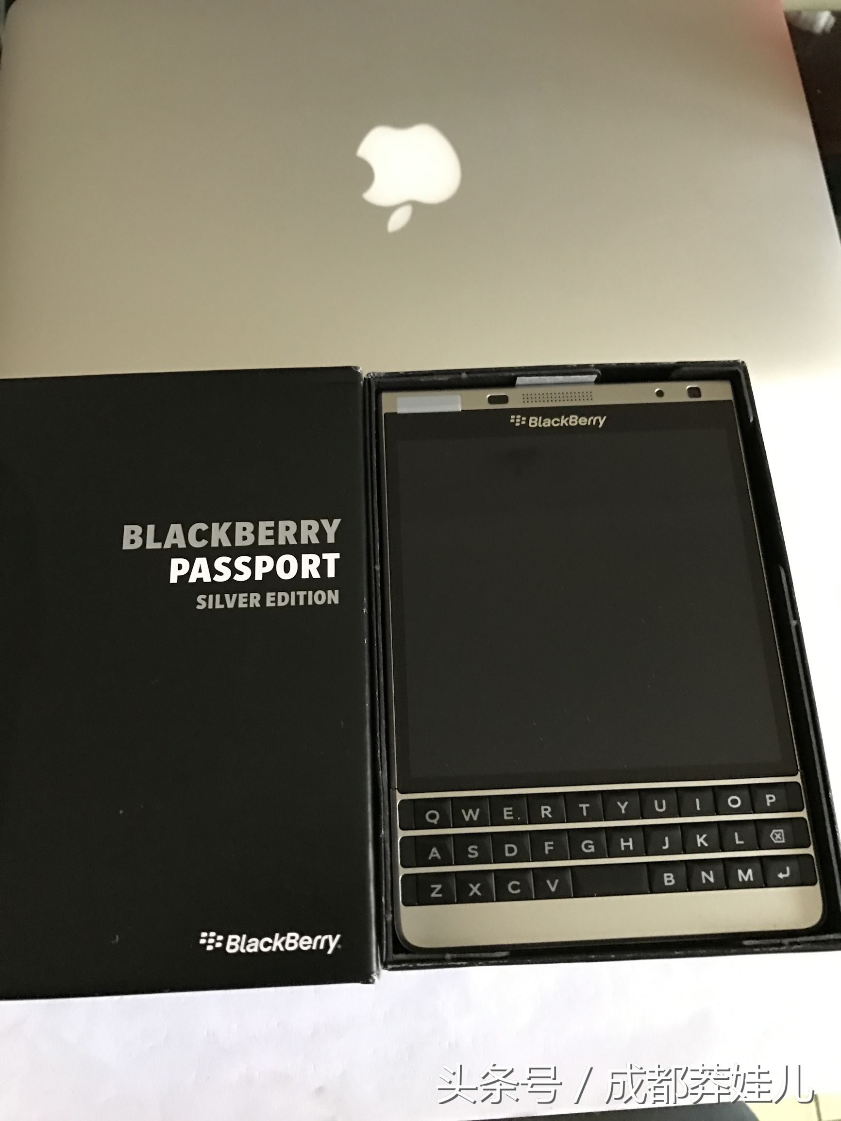 黑莓passport二代评测,黑莓手机passport二代银色