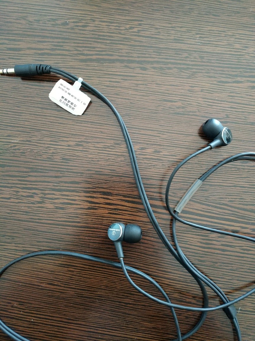 女毒塞CK10对比森海IE80，插xplay5s听效果如何？