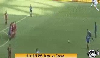 大力出奇迹把球踢爆了,大力出奇迹足球破门