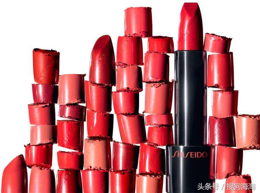 没什么是唇膏不可以解决的，如果有？那就买两支