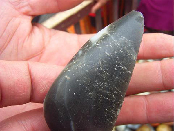 和田墨玉桃花石值钱吗,桃花石和田玉