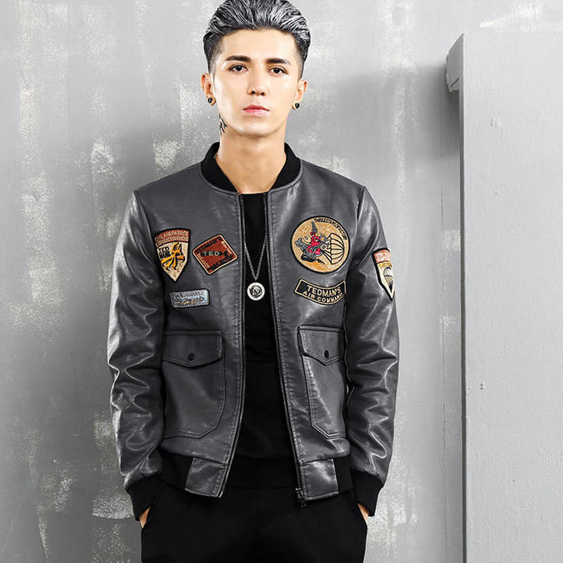 正肩皮衣穿搭高级感中长款,颜值很重要的穿搭