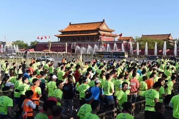 光猪跑的视频,光猪跑北京