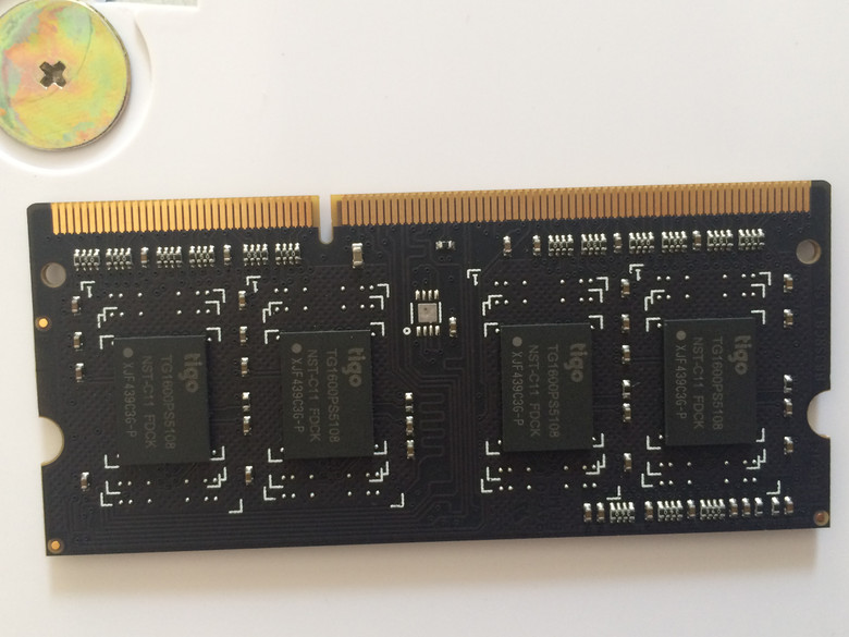 一体机电脑换屏幕教程,固态硬盘拆机教程详解