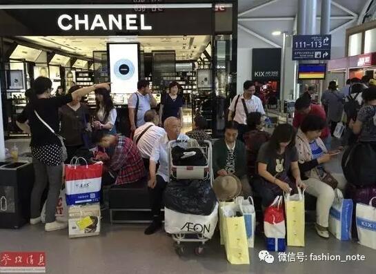 国际导游奢侈品代购,出国带团导游工资怎么样