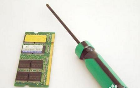 笔记本内存条怎么装最好,笔记本内存条可以装在台式机上吗