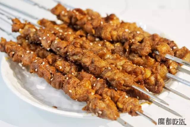 饕餮地铁线｜上海地铁3号线天天坐，原来一路上有这么多美食！坐着地铁一路逛吃！