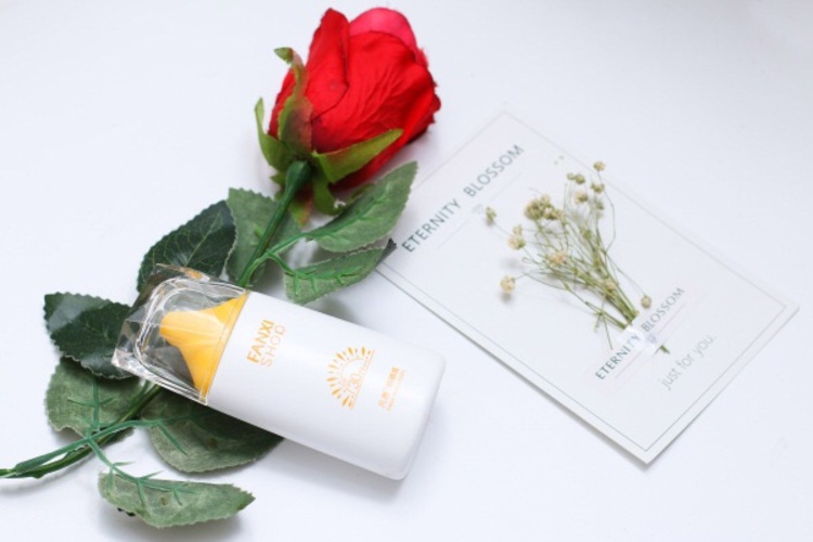 凡茜防晒霜美白,米蓓尔防晒液测评