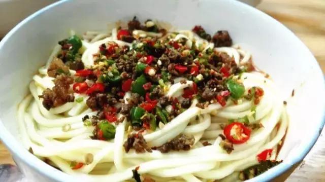 成都必吃的18碗面,成都最好吃的100碗面