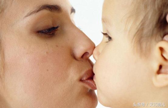 亲吻宝宝危害的视频,亲吻宝宝的危害案例图片