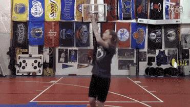 投篮不准的三大秘诀,打篮球怎么发力很大投篮也很准