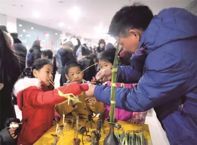 小班老师对孩子变化和成长的感悟,老师感慨学生一年的变化