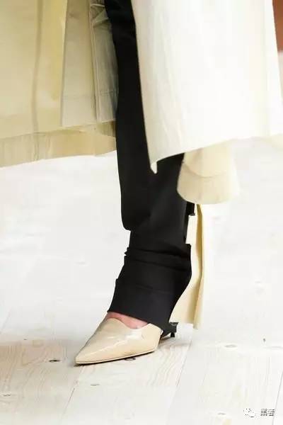 valentino2021秋冬时尚系列,valentino秋冬系列