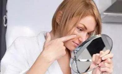 怀孕后越来越丑怎么回事,怀孕后觉得自己变丑了怎么办