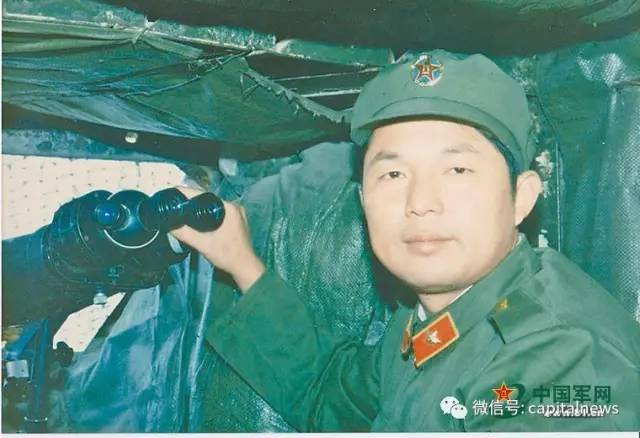 厉害了第一猛虎军！七旬中将拼“*刀刺**”六旬中将五发全中