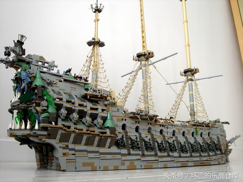 加勒比海盗乐高对比,加勒比海盗和飞跃地平线