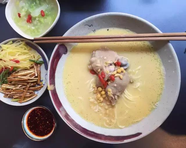 成都必吃的18碗面,成都最好吃的100碗面