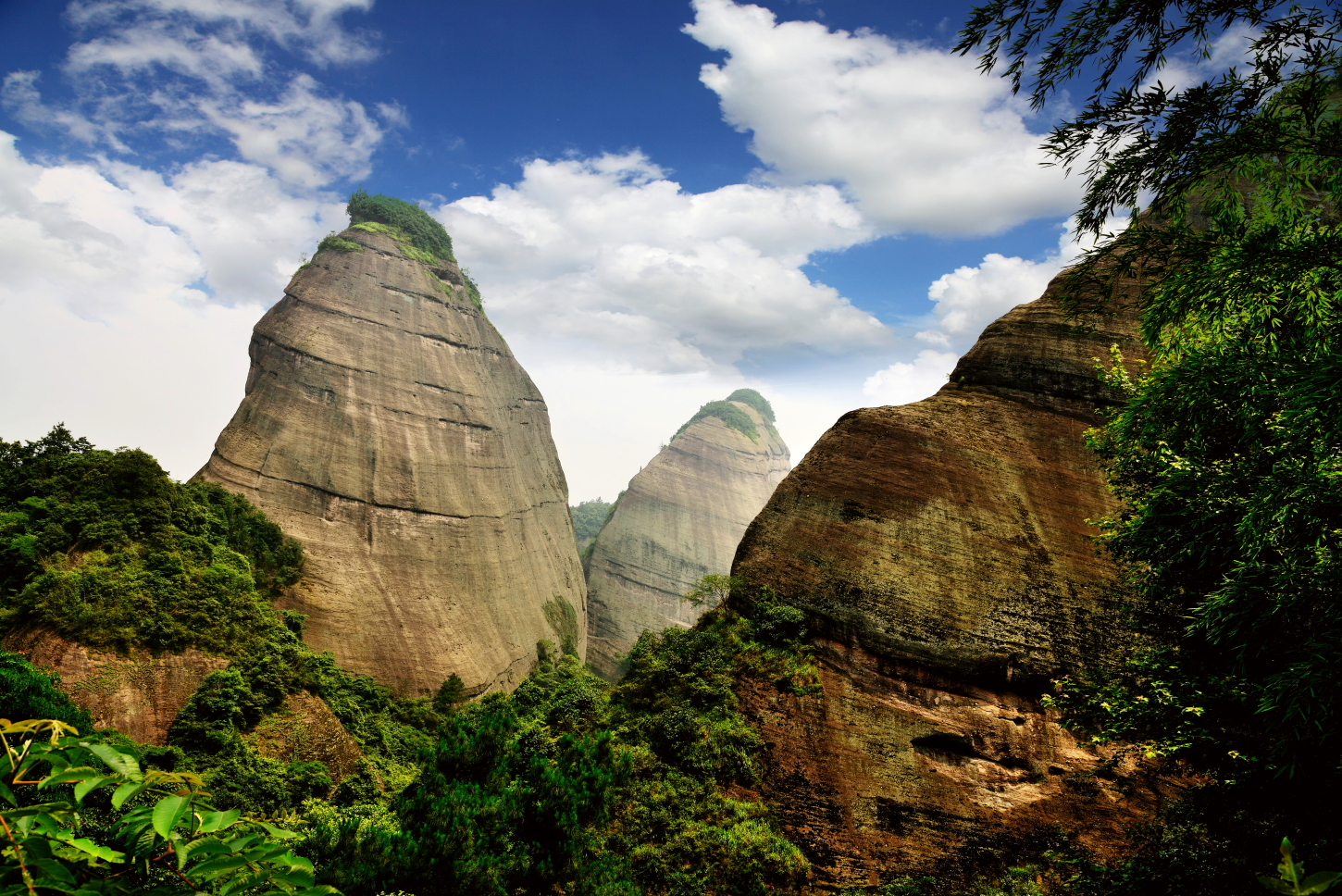 中国七大丹霞之一就在桂林八角寨,湘赣八角寨