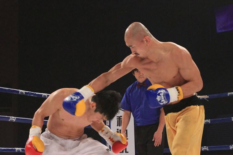 武僧一龙pk韩国跆拳道,一龙对战韩国跆拳道油管评论