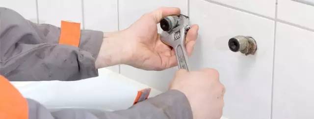 卖卫浴的叫什么市场,买卫浴线上与实体店品质一样吗