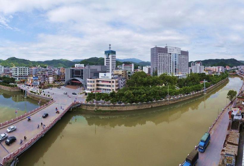 钟彩媚家乡的河,钟彩媚紫金哪里人