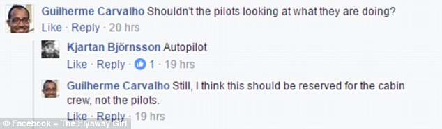 冰岛飞机上还能这么搞，驾驶员与美女乘客用手机自拍热聊