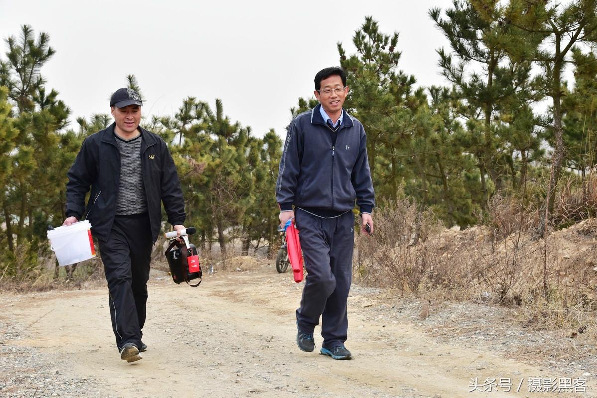 义务植树与创建森林城市,共建文明城市小学生