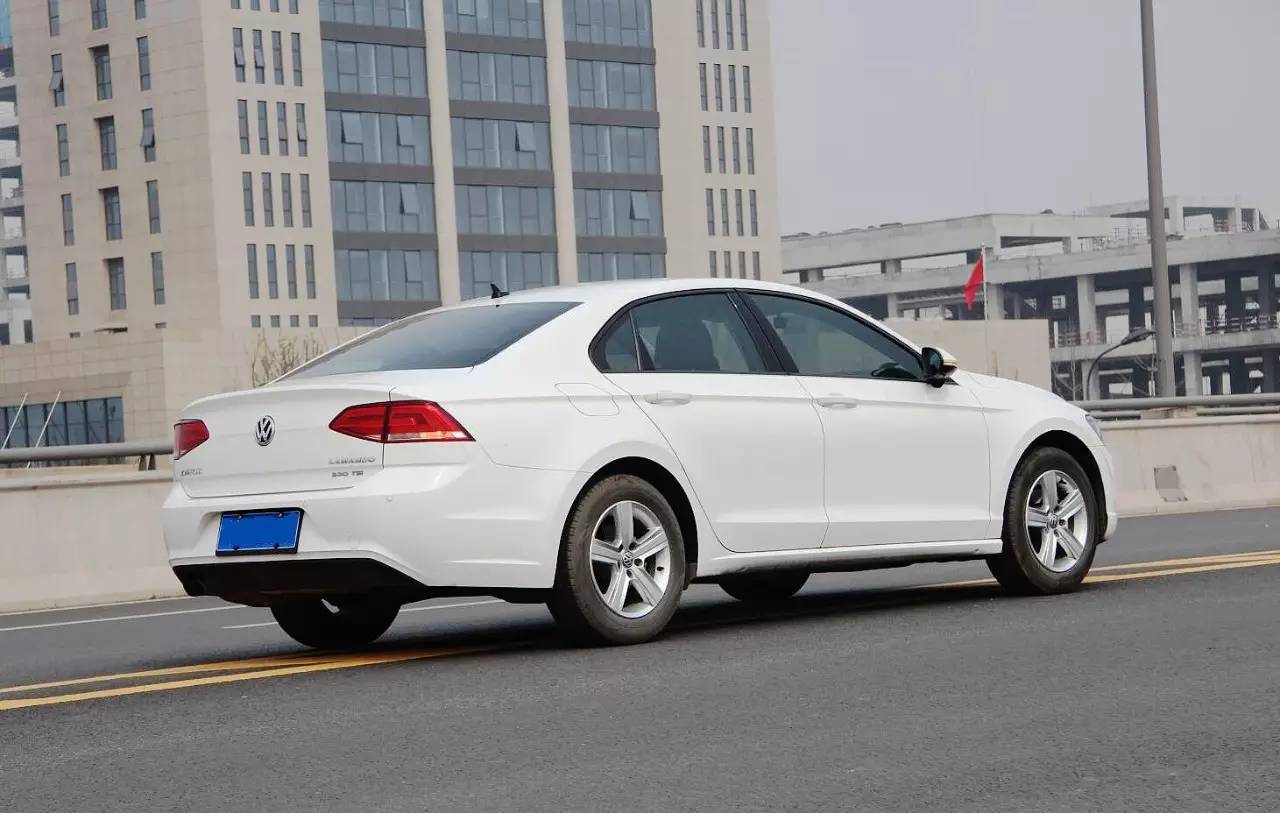 16.4万元买下凌渡自动挡乞丐版后，突然有一点特别后悔