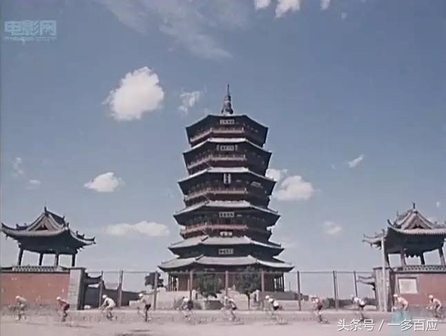 跟着山西太原第一部彩色故事片，穿越回1982年的三晋大地