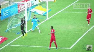 教大家如何扑点球的成功率高达50%,点球到底该往哪边扑