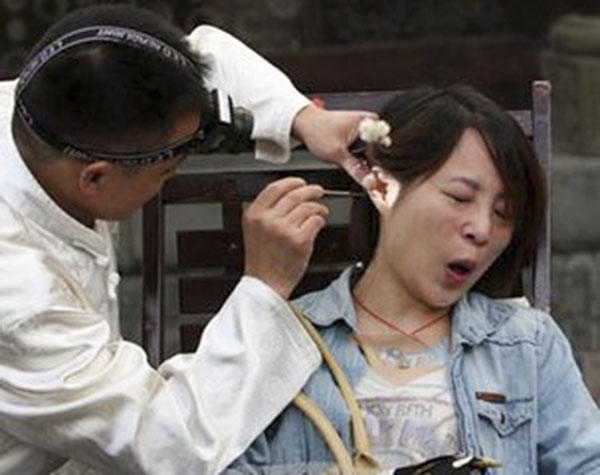 耳屎为什么会结成硬块,耳屎很多真的会结块吗