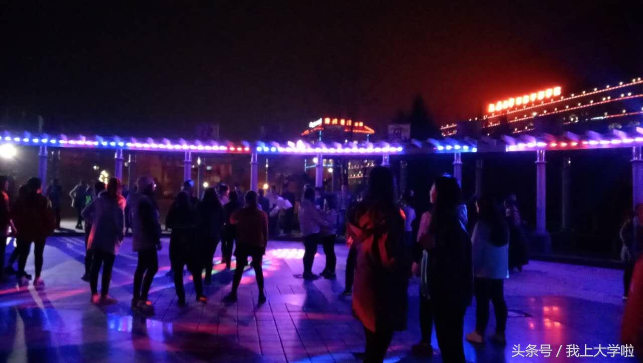 延大，我想许你十里桃花，谢谢你！