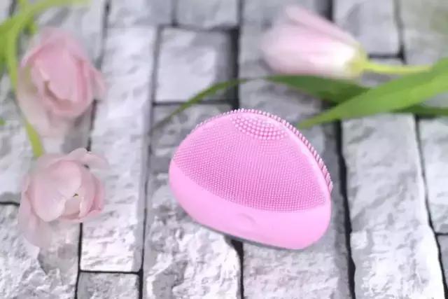 有情人相爱一辈子 (情人会真心相爱一辈子)