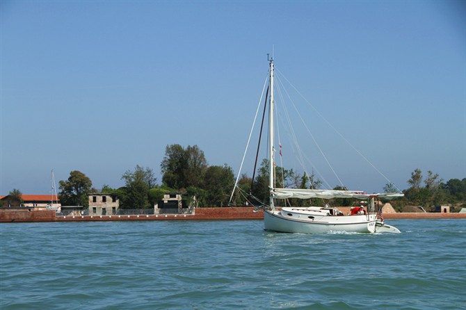 威尼斯景点彩虹岛,威尼斯有哪些美丽的岛屿