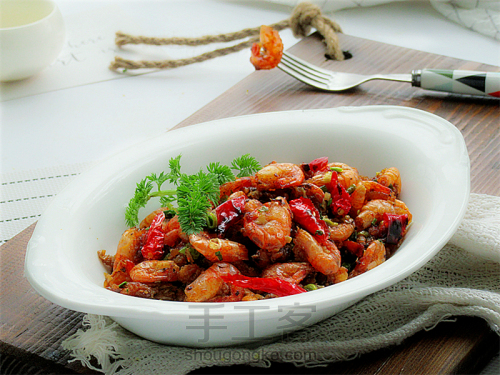 蒜香辣味虾做法,蒜香辣味虾制作