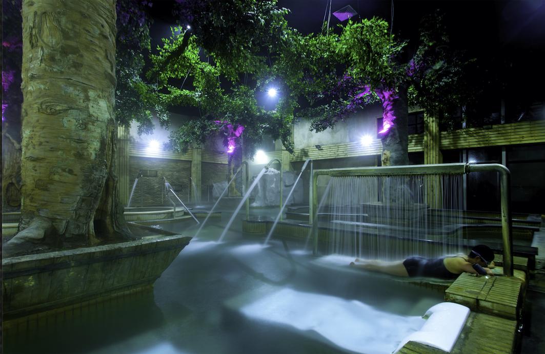 泡温泉,不同温度养生效果大不同