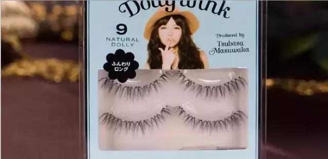 怎么样贴假睫毛才是正确的,贴假睫毛原来如此简单